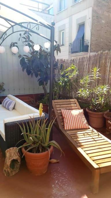 Small Room In Sants With Huge Terrace 巴塞罗那 外观 照片