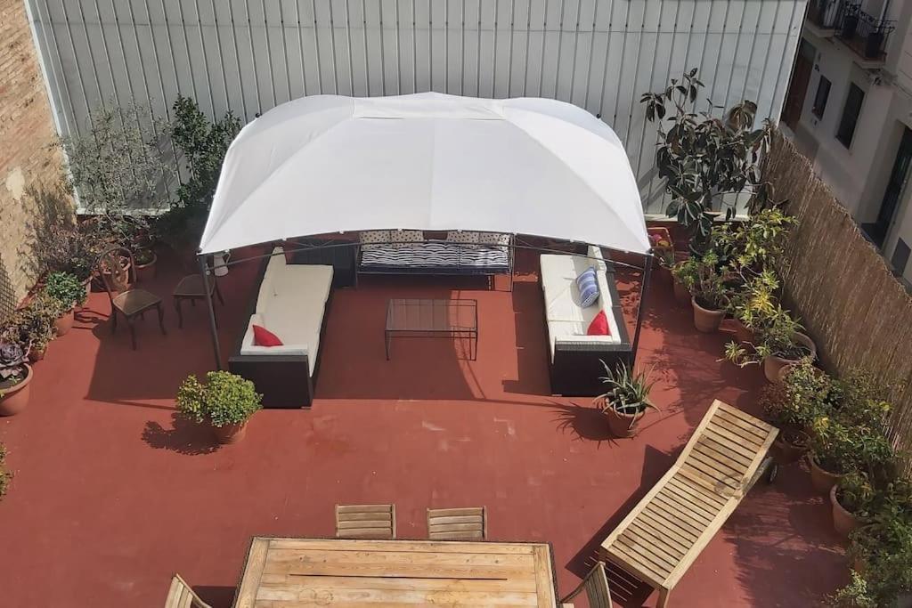 Small Room In Sants With Huge Terrace 巴塞罗那 外观 照片